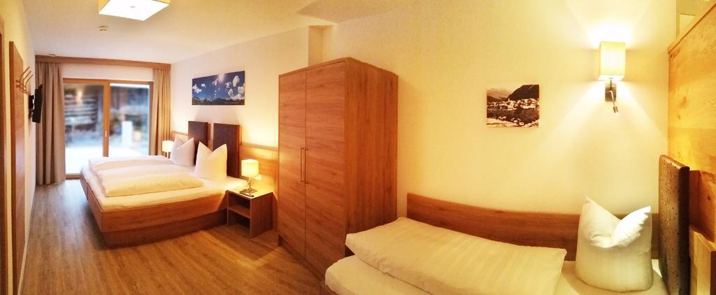 Apart Viva Ischgl Ruang foto